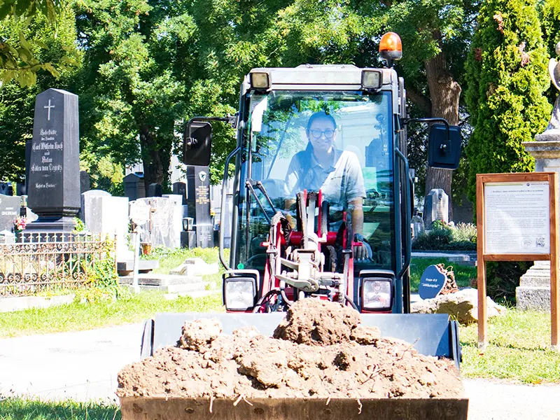 weidemann 1160, erdarbeit, erde, friedhof