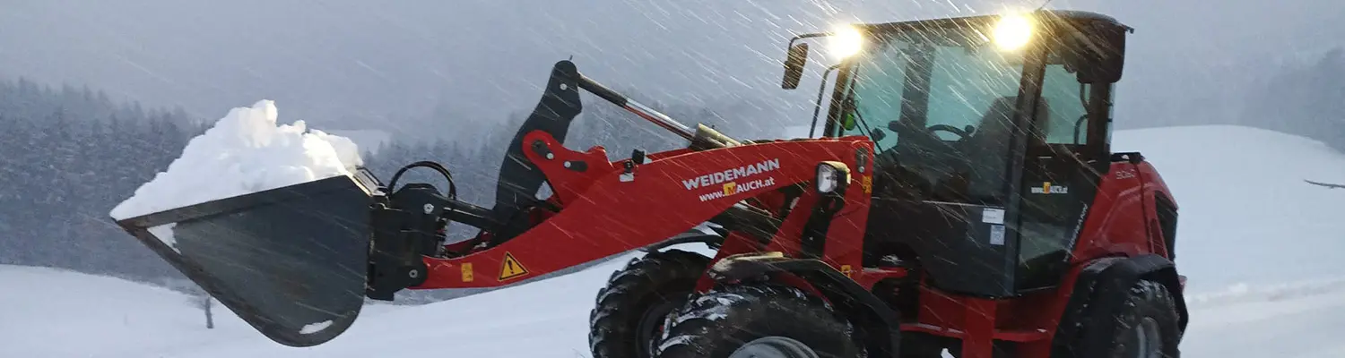 Weidemann 3060 hóeltakarítás közben
