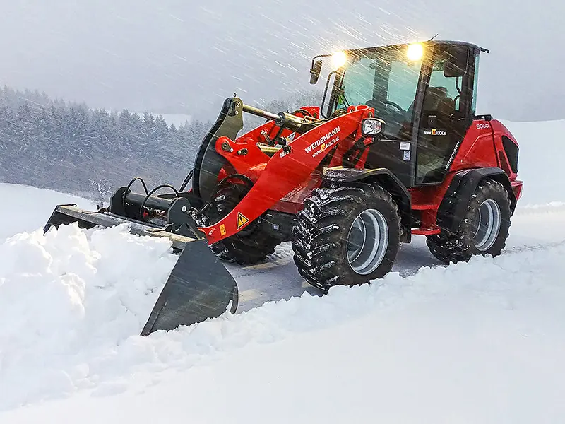 Weidemann 3060 pri odpratávaní snehu