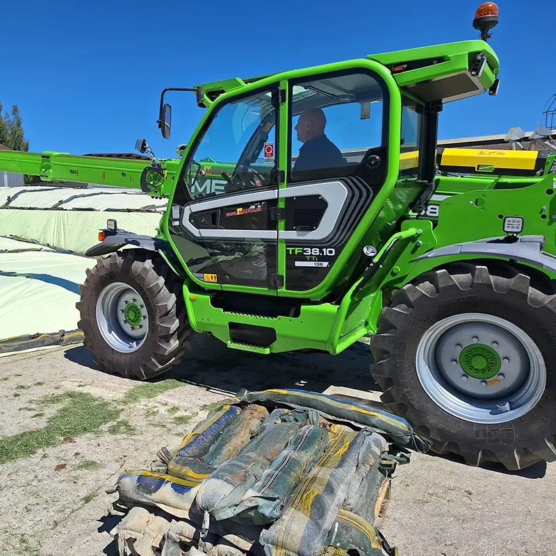 Der Merlo TF 38.10. TT-136 im Einsatz