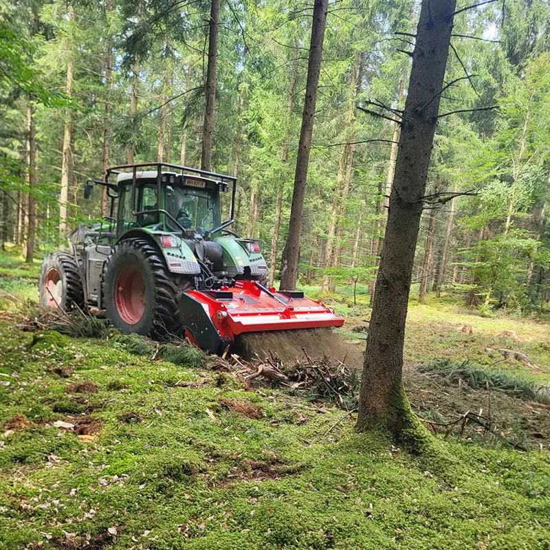 Die Prinoth M650 Turbo bei der Forstarbeit