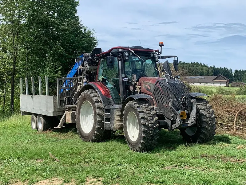Der Valtra N155 Direct im Einsatz