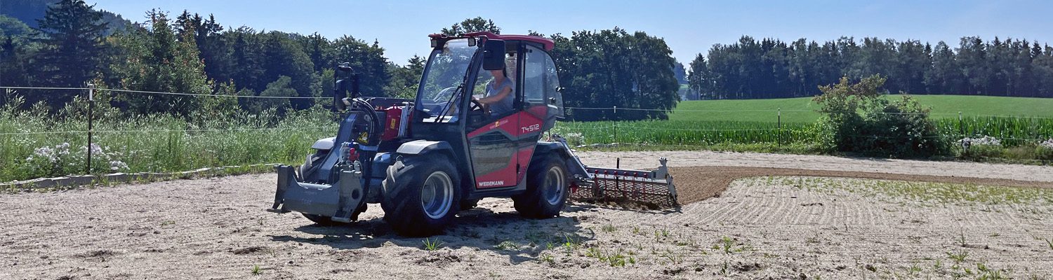 WeidemannT4512 hátsó hidraulikával együtt