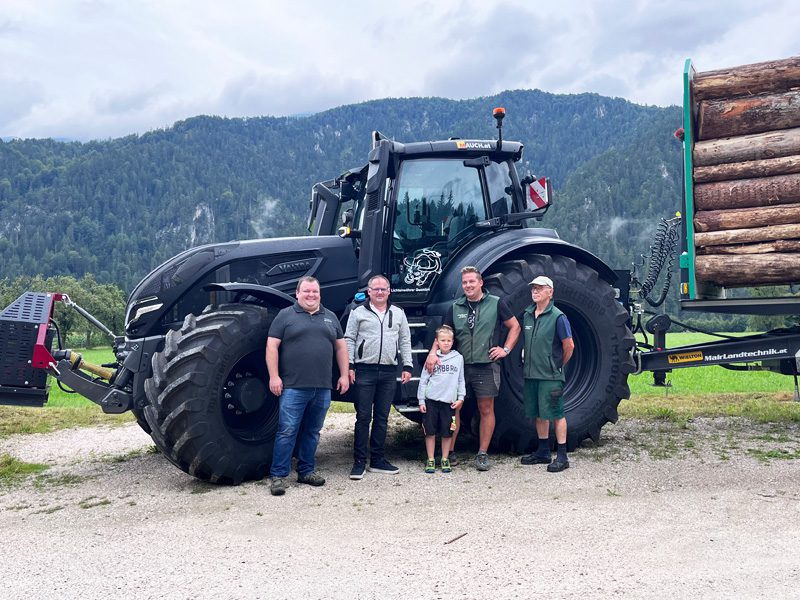 Valtra Q305